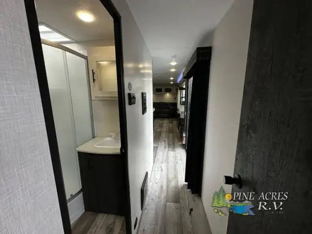 2023 KZ Sportsmen 363FL in Travel Trailers & Campers in Truro - Image 24