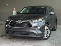 REMOTE ENGINE START, COOLED FRONT SEAT(S), PANORAMIC ROOF Zipping around Edmonton in the latest tech... (image 2)