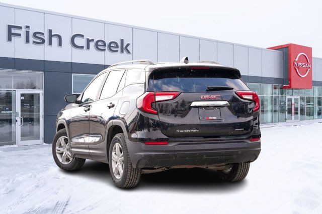 2022 GMC Terrain SLE | Backup Camera | Heated Seats in Cars & Trucks in Calgary - Image 4