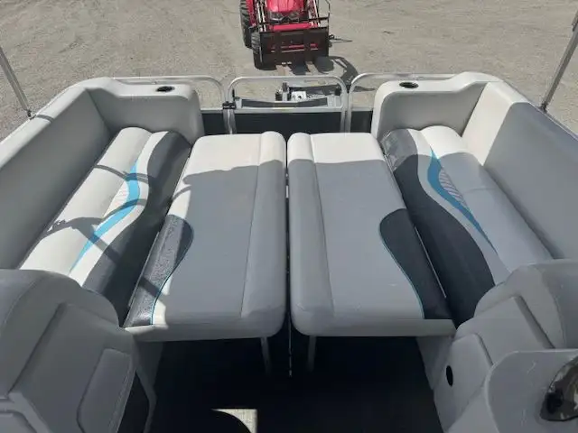 2018 21' LEGEND SPLASH COTTAGE PONTOON 40HP HIGH TORQUE 4-STROKE in Powerboats & Motorboats in Peterborough - Image 20