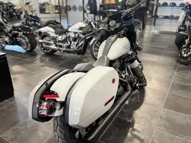 2025 Harley-Davidson Low Rider ST in Street, Cruisers & Choppers in Sudbury - Image 8