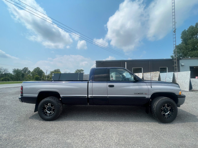 1998 Dodge RAM 1500, 4X4 - MUST BE SEEN!!! in Cars & Trucks in St. Catharines - Image 4