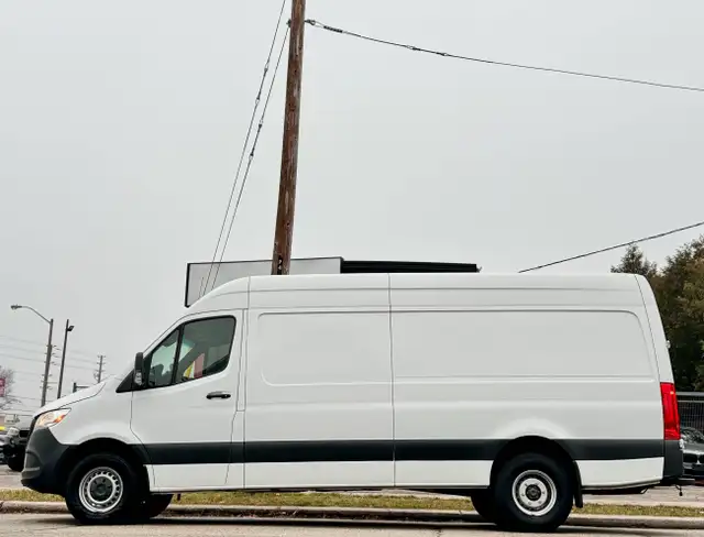 2021 Mercedes-Benz Sprinter Cargo 3500XD High Roof V6 170" DIESE in Cars & Trucks in City of Toronto - Image 3