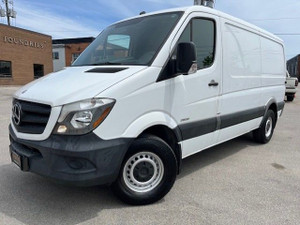 2015 Mercedes-Benz Sprinter Van 2500 144 LOW ROOF-RARE 3 PASSENGER-CAMERA-DIVIDER!