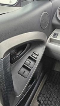 2010 TOYOTA RAV4 2.4L FWD —- FINANCEMENT MAISON DISPONIBLE AVEC ACOMPTE DE 3,300$ +tx--- Livraison p... (image 9)