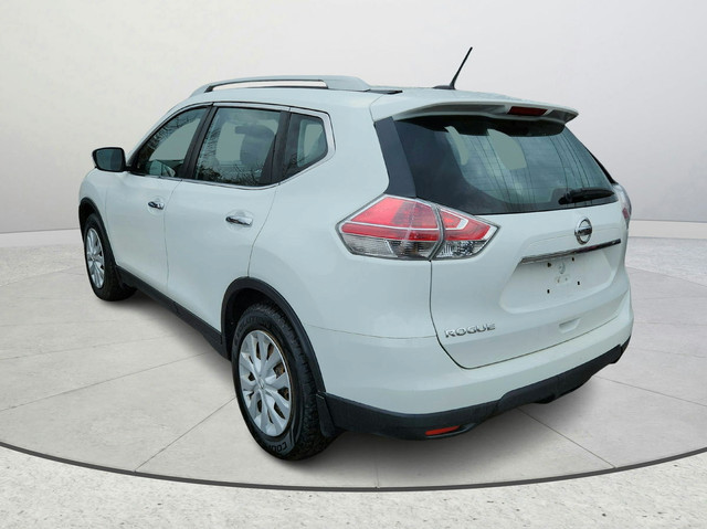 2016 Nissan Rogue S | FWD | Low KMS | Clean Title in Cars & Trucks in Ottawa - Image 3