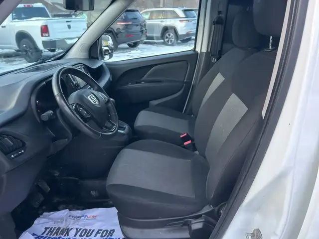 2021 Ram ProMaster City SLT dans Autos et camions dans Ottawa - Image 17