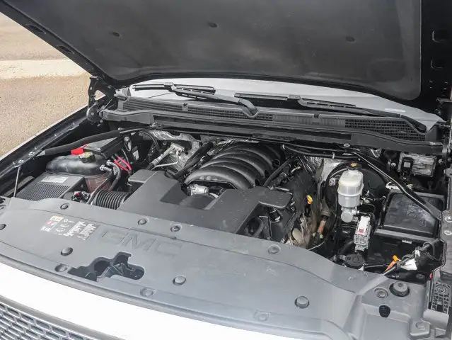 2015 GMC Sierra 1500 Denali 6.2L dans Autos et camions dans Comté de Strathcona - Image 15