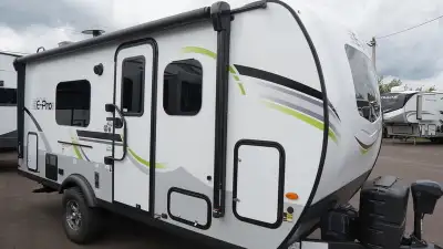 REDUCED 2023 Forest River Flagstaff E-Pro E19FD We have custom designed our trailers with the best i...