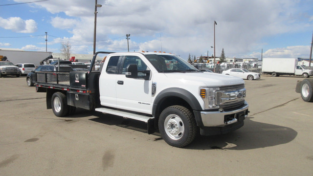 2018 FORD F-550 XLT 4X4 EXTENDED CAB FLATDECK in Heavy Equipment in Edmonton - Image 4