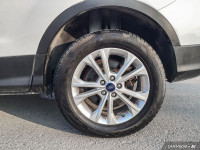 Discover the perfect blend of versatility and comfort with this 2018 Ford Escape SE 4WD! This low-mi... (image 6)