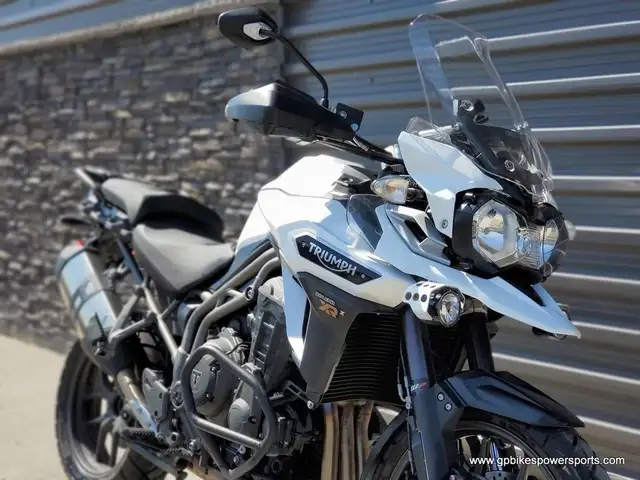 2017 Triumph Tiger Explorer XRX Crystal White in Street, Cruisers & Choppers in Oshawa / Durham Region - Image 10