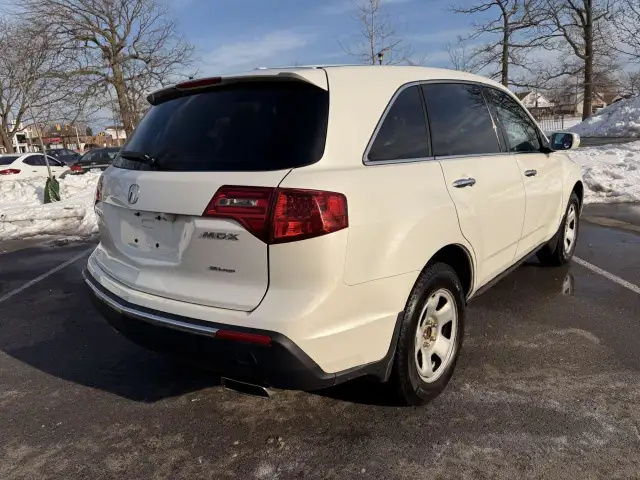 2011 Acura MDX AWD 4dr Tech Pkg in Cars & Trucks in Hamilton - Image 9