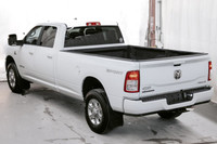. Safety Equipment ABS And Driveline Traction Control Side Impact Beams Dual Stage Driver And Passen... (image 3)