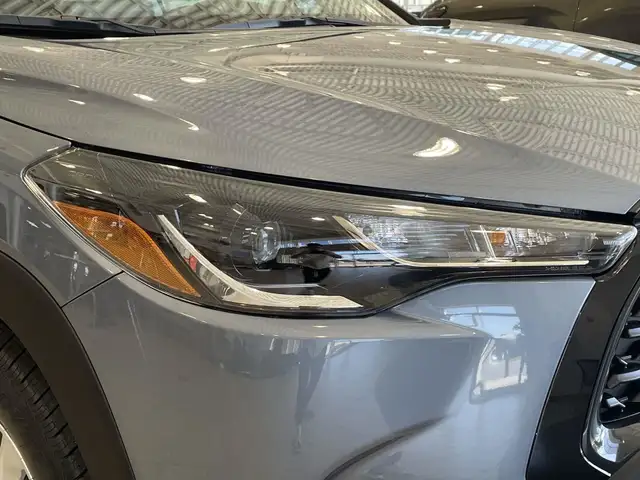 2024 Toyota Corolla Cross LE FORMER DEMO,WINTER TIRES ON RIMS... in Cars & Trucks in City of Toronto - Image 15