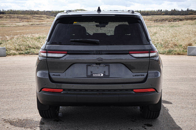 2025 Jeep Grand Cherokee Limited in Cars & Trucks in Strathcona County - Image 3