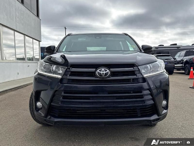 2018 Toyota Highlander XLE AWD in Cars & Trucks in Edmonton - Image 2