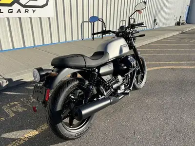 AMAZING REBATESPRICED TO MOVE QUICKLYCALL OR TEXT 403-230-1920 FOR INFO! 2024 Moto Guzzi V7 StoneICO...