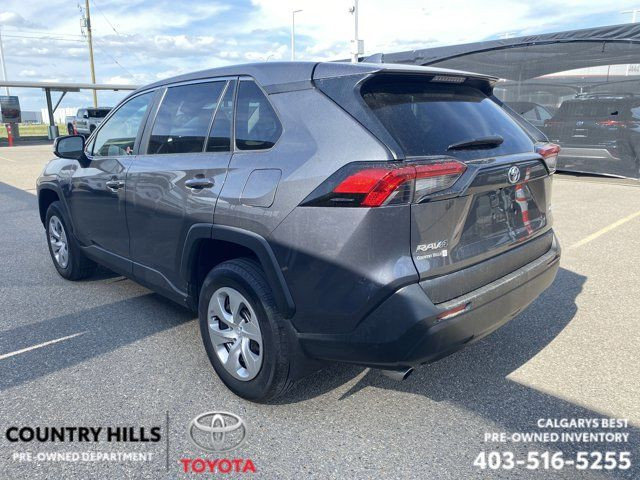 2022 Toyota RAV4 LE AWD in Cars & Trucks in Calgary - Image 4
