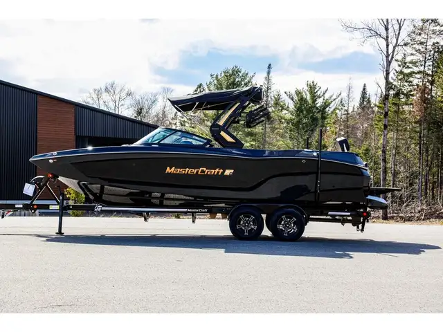2024 Mastercraft XT 24 in Powerboats & Motorboats in Québec City - Image 7