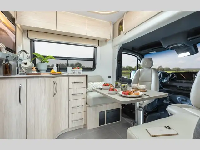 2026 Leisure Travel Unity U24TB in RVs & Motorhomes in Kelowna - Image 5