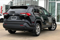 FINANCE OR LEASE PURCHASE PRICE: $39400 + HST + Finance/Lease Fee + Licensing CASH PRICE: $41400 + H... (image 5)