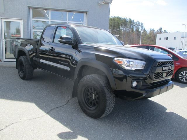 2022 Toyota Tacoma *****TRD OFF ROAD, MANUELLE, in Cars & Trucks in Sherbrooke