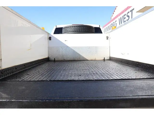 2015 Dodge RAM 4500 CREW DUALLY 6.7L CUMMINS 4X4, SERVICE BODY & in Cargo & Utility Trailers in Winnipeg - Image 33