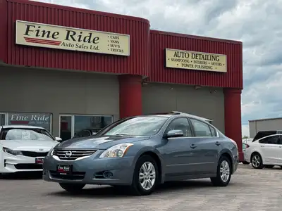 2010 Nissan Altima SL Sedan 2.5LTR 4cyl ONLY 119,000kms! A/C Tilt Cruise Power windows Power locks P...