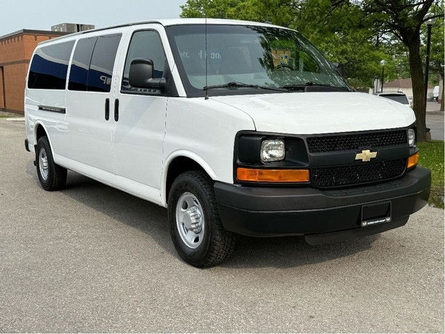 2015 Chevrolet Express Passenger 15 Passenger|Certified|Clean Ca in Cars & Trucks in City of Toronto - Image 2