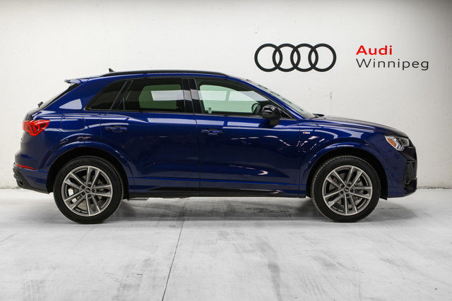2024 Audi Q3 Komfort | Leather | Sunroof | Black Optics in Cars & Trucks in Winnipeg - Image 4