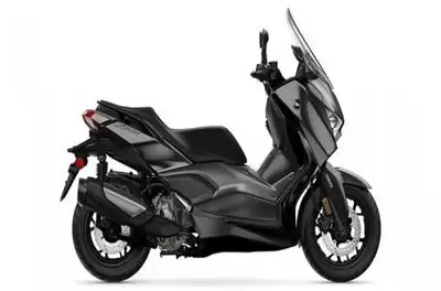 Engine Type: Single-Cylinder Displacement: 17.8 cu. in. (292 cc) Bore and Stroke: Bore: 2.76 in. (70...