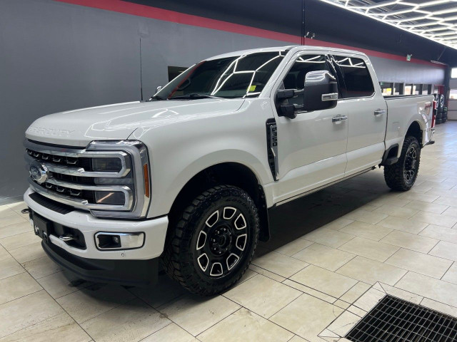 2023 Ford Super Duty F-350 SRW in Cars & Trucks in Edmonton - Image 2