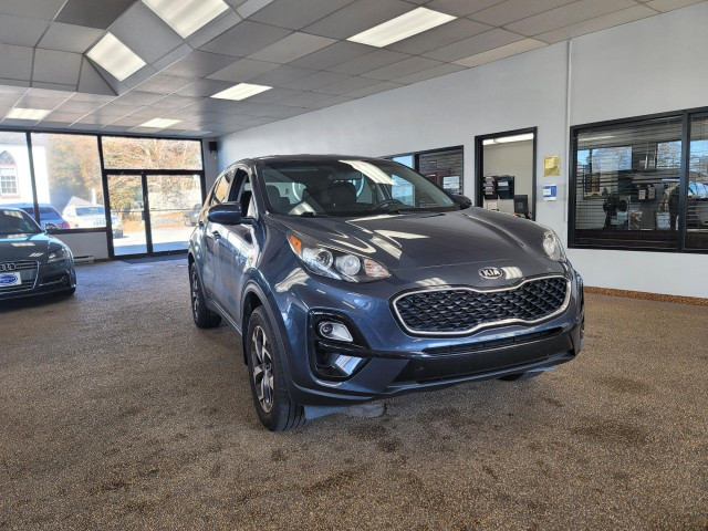 2021 Kia Sportage in Cars & Trucks in Dartmouth - Image 3