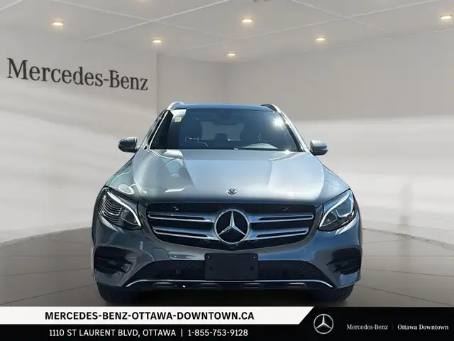 2019 Mercedes-Benz GLC300 4MATIC SUV Premium Plus & Sport Pkg dans Autos et camions dans Ottawa - Image 3