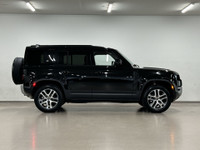 Le Land Rover Defender 110 P300 S 2024 est un VUS robuste et performant, conçu pour affronter une gr... (image 8)