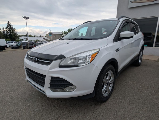 2014 Ford Escape 4WD 4dr SE for sale in Cars & Trucks in Medicine Hat - Image 2