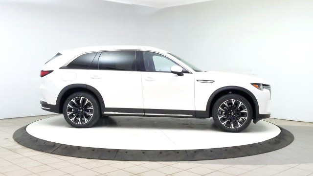 2025 Mazda CX-90 PHEV in Cars & Trucks in Lethbridge - Image 2
