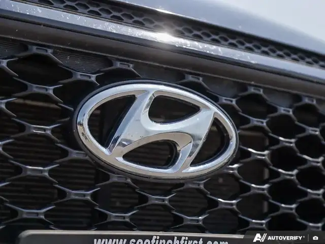 2020 Hyundai Kona 2.0L Essential low km | Apple carplay & And... in Cars & Trucks in London - Image 10