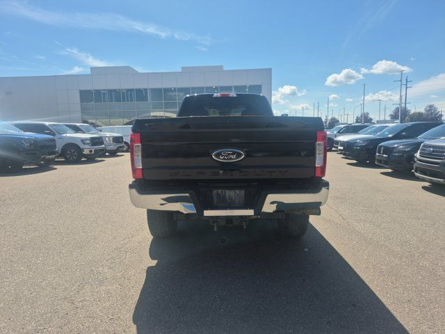 2019 Ford Super Duty F-250 SRW in Cars & Trucks in Calgary - Image 4