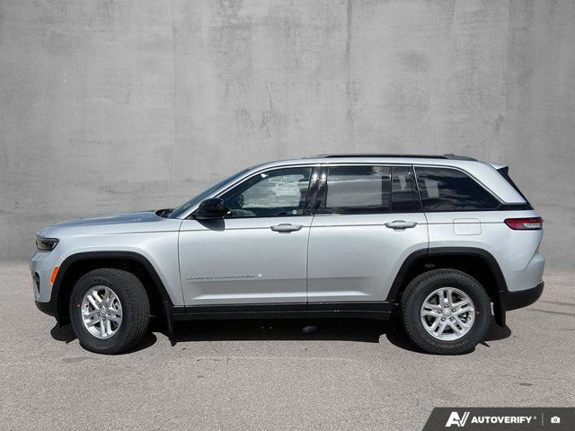 2025 Jeep Grand Cherokee Laredo | Luxury Tech Group I in Cars & Trucks in Edmonton - Image 2