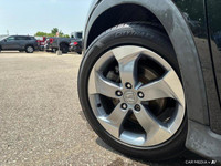 This 2019 Honda HR-V LX SUV offers practicality and style in one sleek package. Boasting a low 39,90... (image 9)