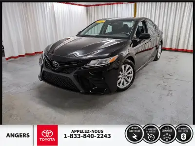 ********NOUVEL ARRIVAGE, PLUSIEURS PHOTOS À VENIR******** Découvrez cette Toyota Camry SE 2020, un v...