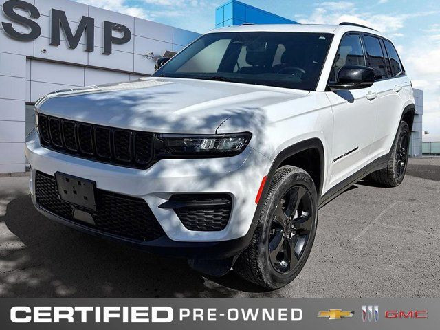 2022 Jeep Grand Cherokee Altitude | 4X4 | Leather | Sunroof in Cars & Trucks in Saskatoon