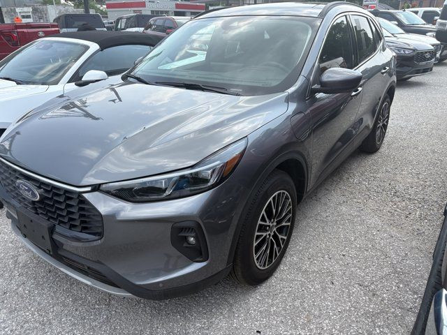 2024 Ford Escape PHEV | Leather | Panoramic Sunroof | Premium in Cars & Trucks in Guelph