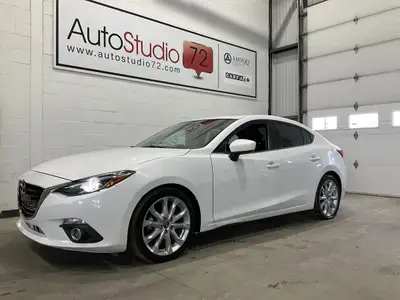 // VÉHICULE DISPONIBLE CHEZ AUTOSTUDIO 72 À MIRABEL //La Mazda Mazda3 2016 version GT 2.5L MANUELLE...