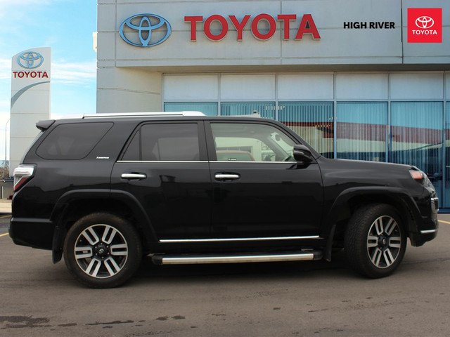 2020 Toyota 4Runner 4WD LIMITED 7 PASS in Cars & Trucks in Calgary - Image 4