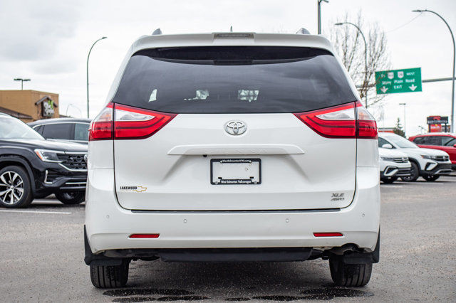 2019 Toyota Sienna XLE 7-Passenger AWD | LEATHER | NAV | SUNROOF in Cars & Trucks in Edmonton - Image 4