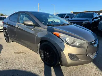 4MKAUTO 514-865-4438 2012 Hyundai Elantra FWDA, 4 Cyl. 1.8L Manuelle, 159,295 km certifié elle est t...