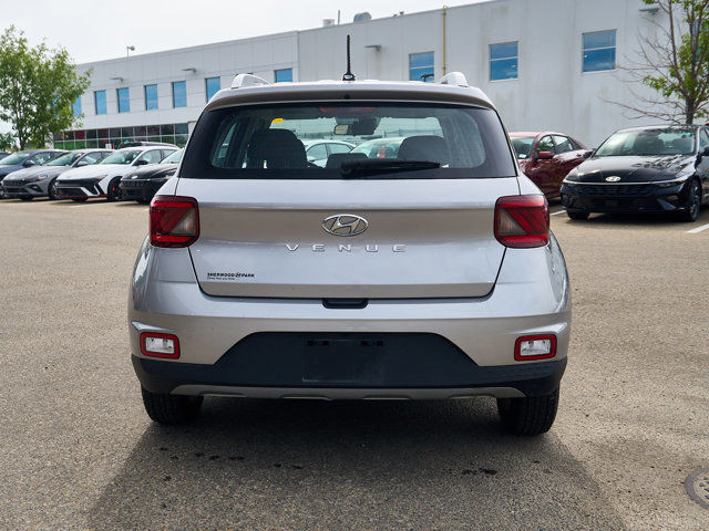 2023 Hyundai Venue Preferred | Backup Cam | Lane Keep Assist in Cars & Trucks in Edmonton - Image 4